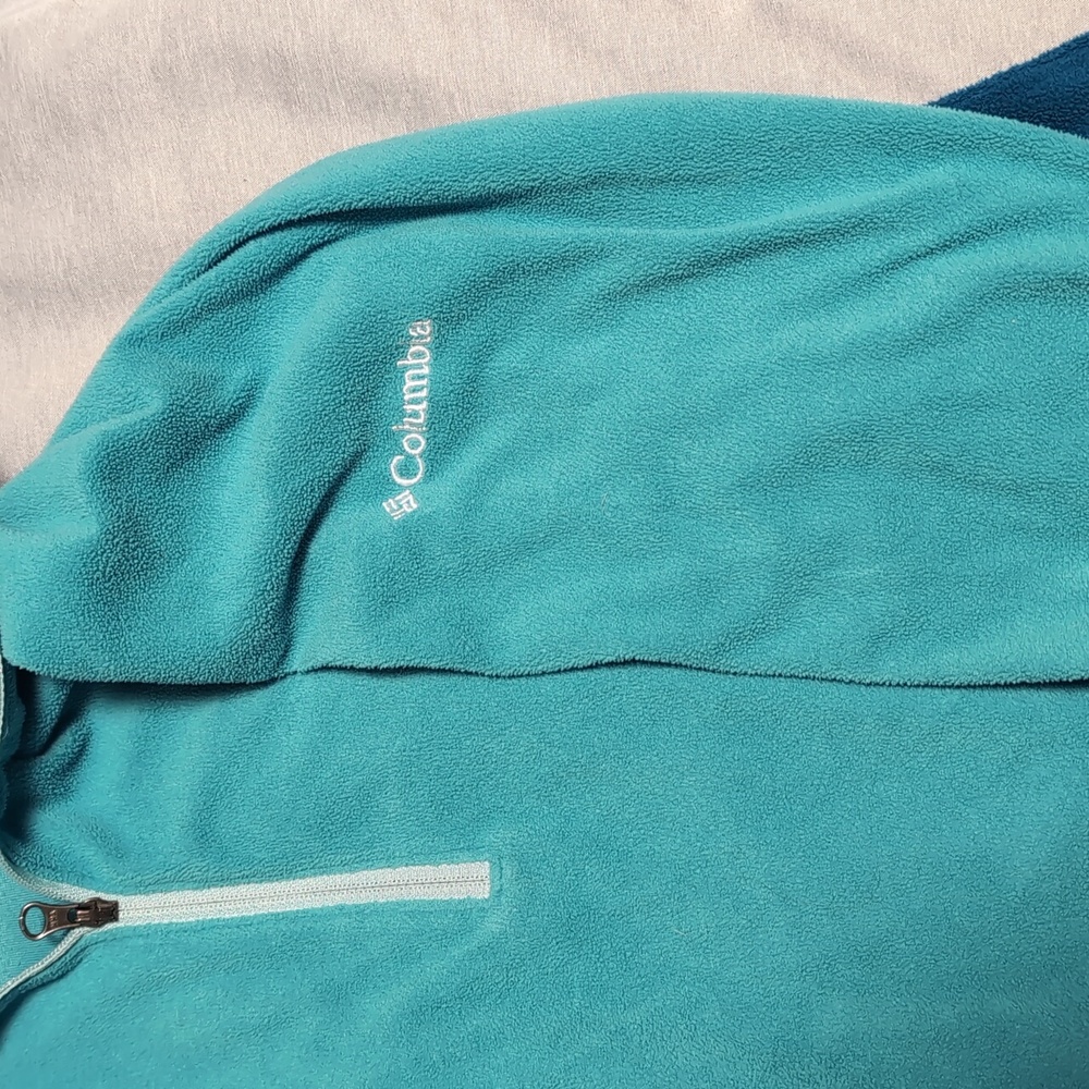 1/4 zip pullover - Picture 3 of 4
